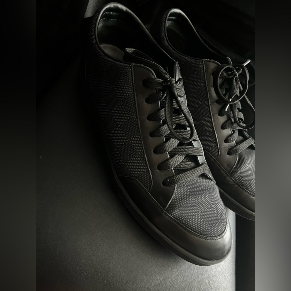 Black checkered Louis Vuitton men’s shoes size 9